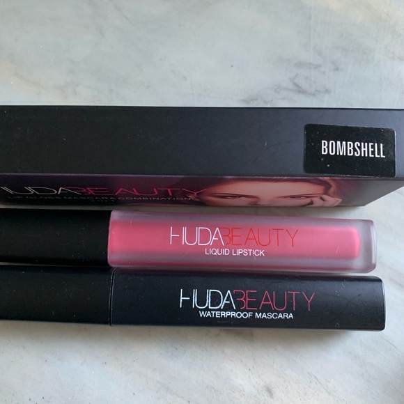 Makeup Bundle - Picture 5 of 10